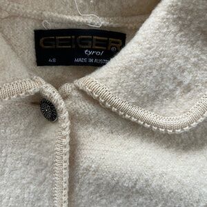 Geiger Women's Cream Jacket